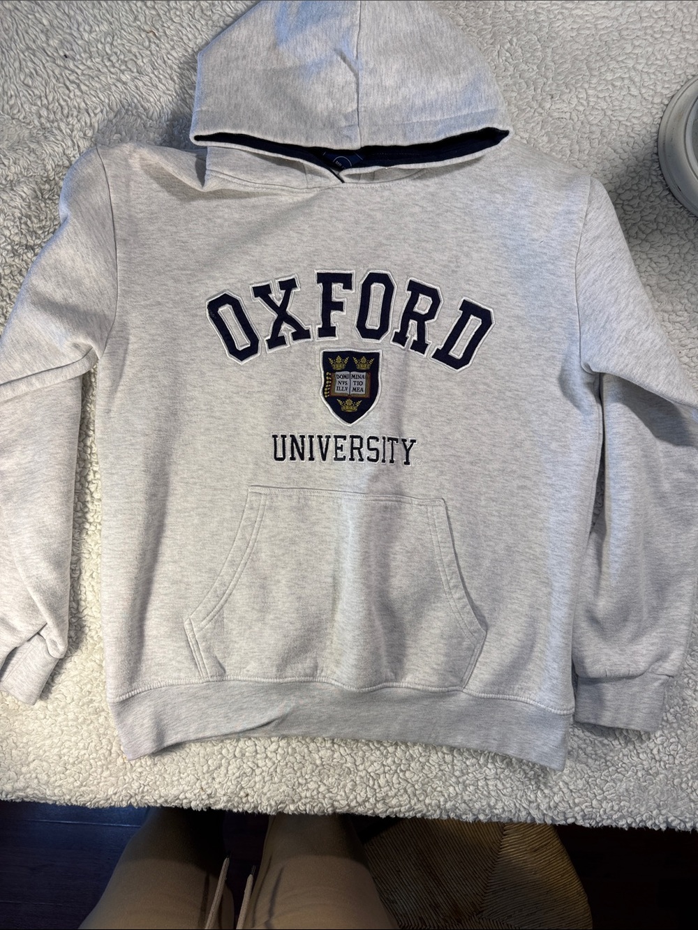 Oxford Light Gray Pullover Hoodie with Crest